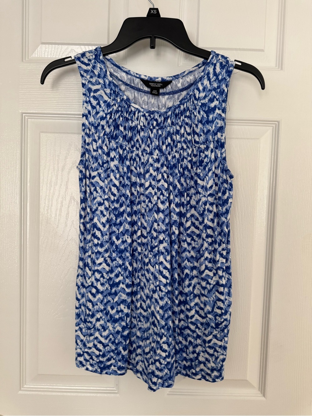 Simply Vera Vera Wang Blue and White Patterned Sleeveless Tank
